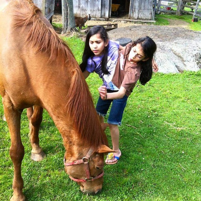 Лупита и Кармен Невероятная жизнь девочек-сиамских близнецов