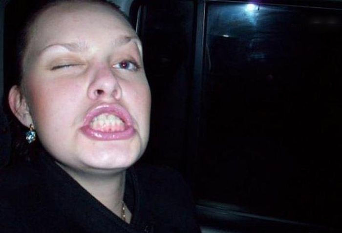 Девушки веселятся