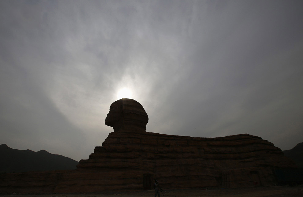 Китайские копии мировых достопримечательностей Китайские копии мировых достопримечательностей