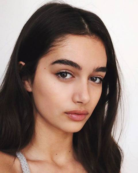 Девушки с естественной красотой