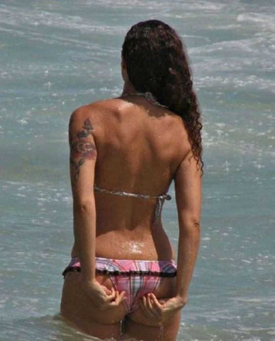 Девушки в бикини