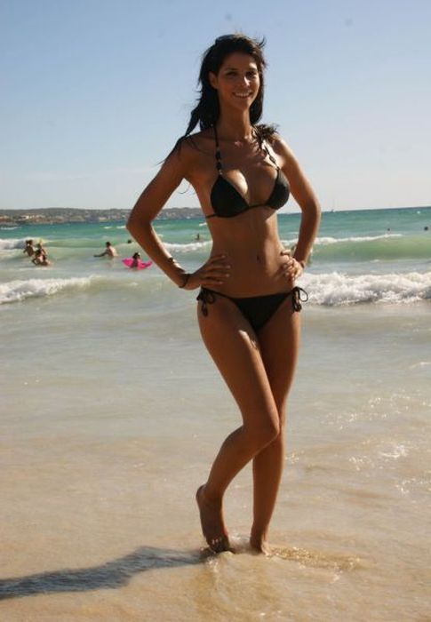 Девушки в бикини