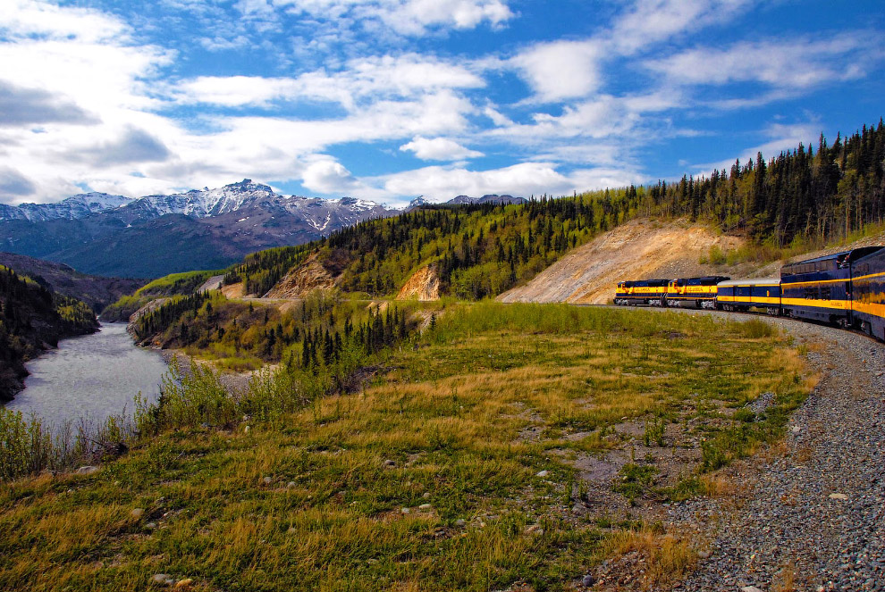 Постой, паровоз: 7 живописных железнодорожных маршрутов