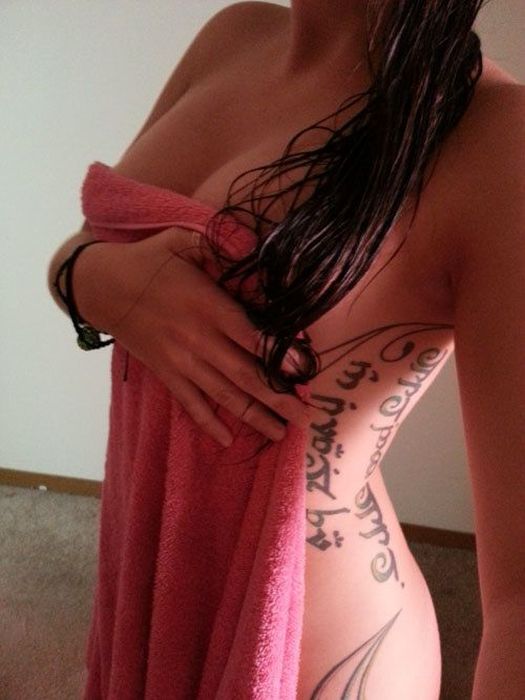 Девушки в полотенцах