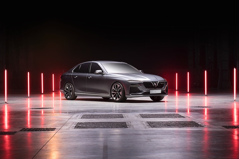 Главные автомобили с автосалона в Париже 2018 года