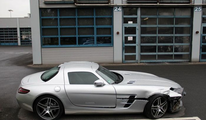 Аварии дорогих суперкаров (43 фото)