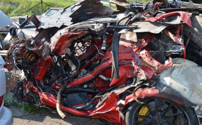 Аварии дорогих суперкаров (43 фото)