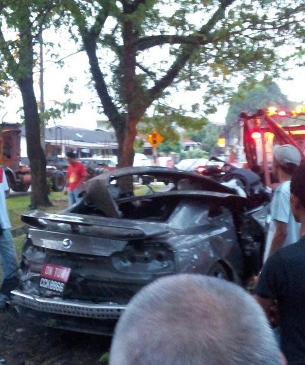 Аварии дорогих суперкаров (43 фото)