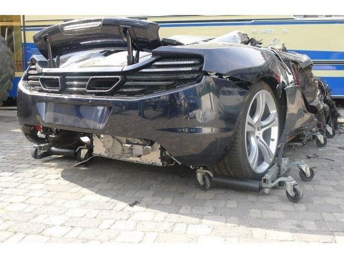 Аварии дорогих суперкаров (43 фото)