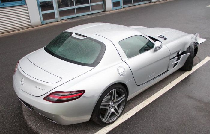 Аварии дорогих суперкаров (43 фото)