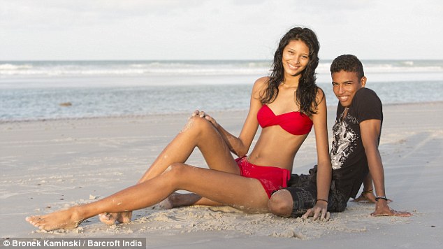 Самая высокая девушка-подросток (8 фото)