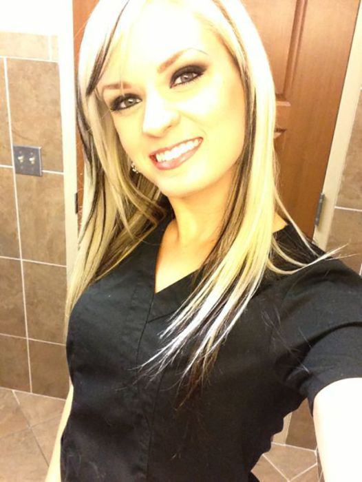 Девушки на работе