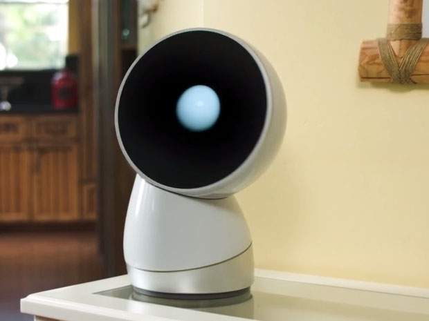 Занятные и остроумные гаджеты уходящего года