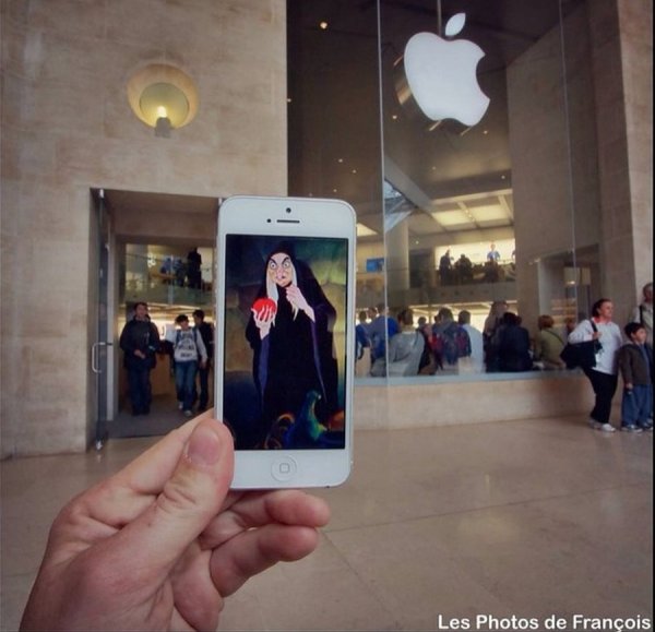 Фото с мобильника в реальной жизни от Francois Dourlen