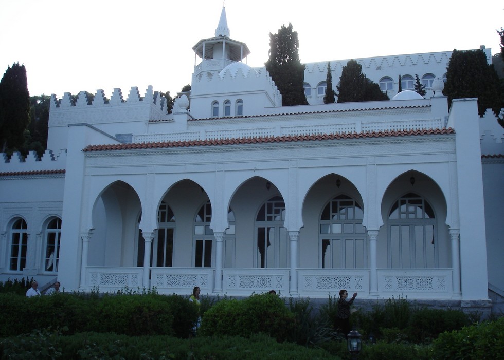 Дворец Кичкинэ: сказочные мотивы Востока