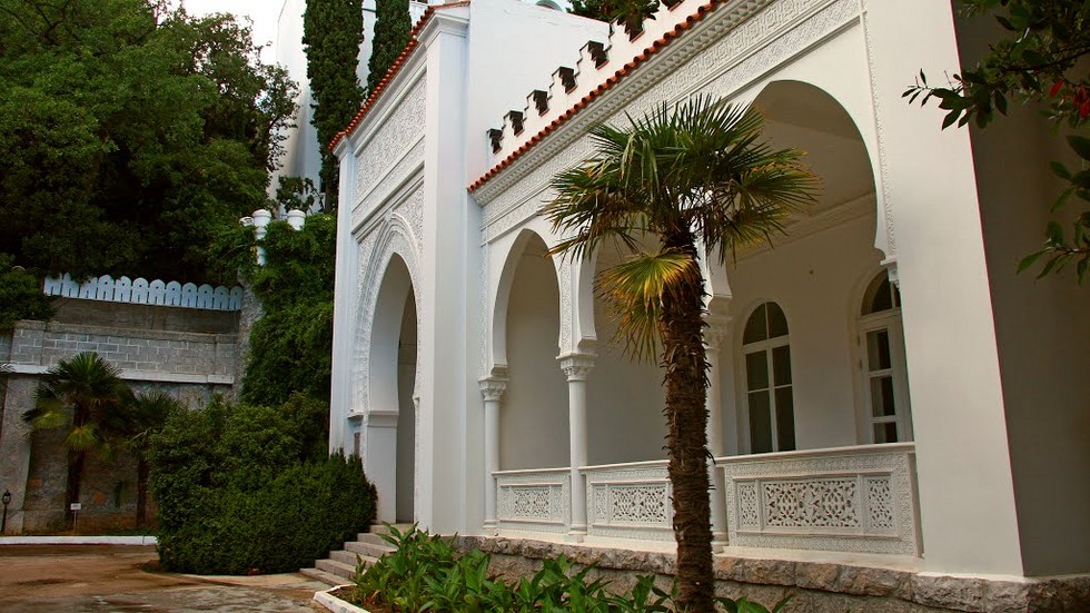 Дворец Кичкинэ: сказочные мотивы Востока