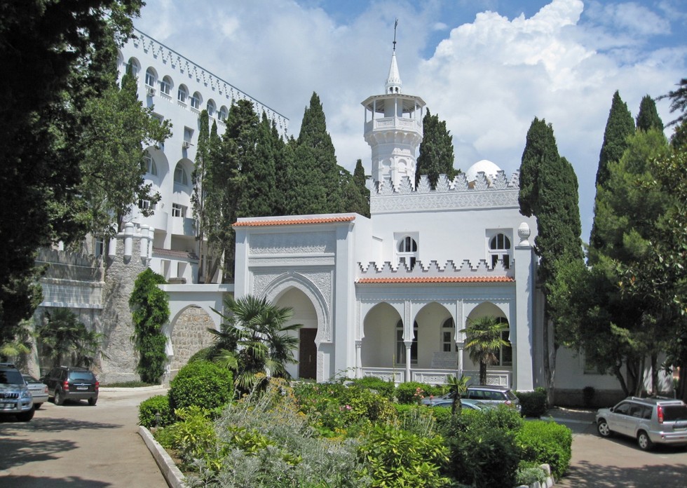 Дворец Кичкинэ: сказочные мотивы Востока