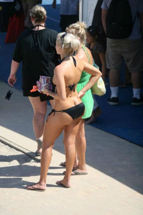 Девушки с сексуальными попами (42 фото)