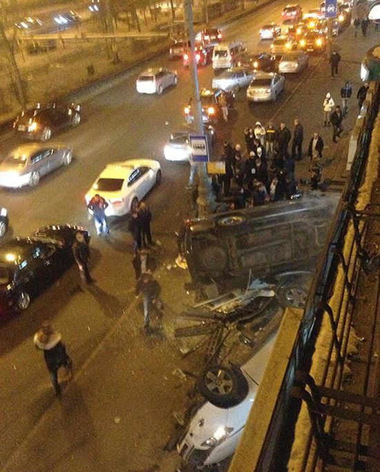 Авария в Москве из-за молодого водителя (5 фото)