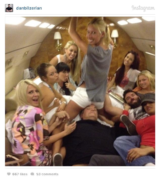 Жизнь плейбоя, миллионера и звезды покера в Instagram