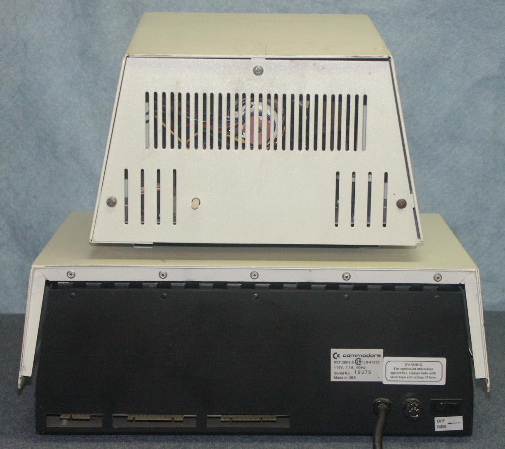 Commodore PET 2001 — домашний компьютер из прошлого
