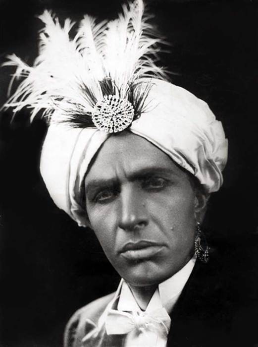 Иллюзионисты и фокусники прошлого Иллюзионисты и фокусники прошлого