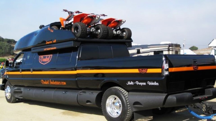 Мини-отель на колёсах от компании Ford