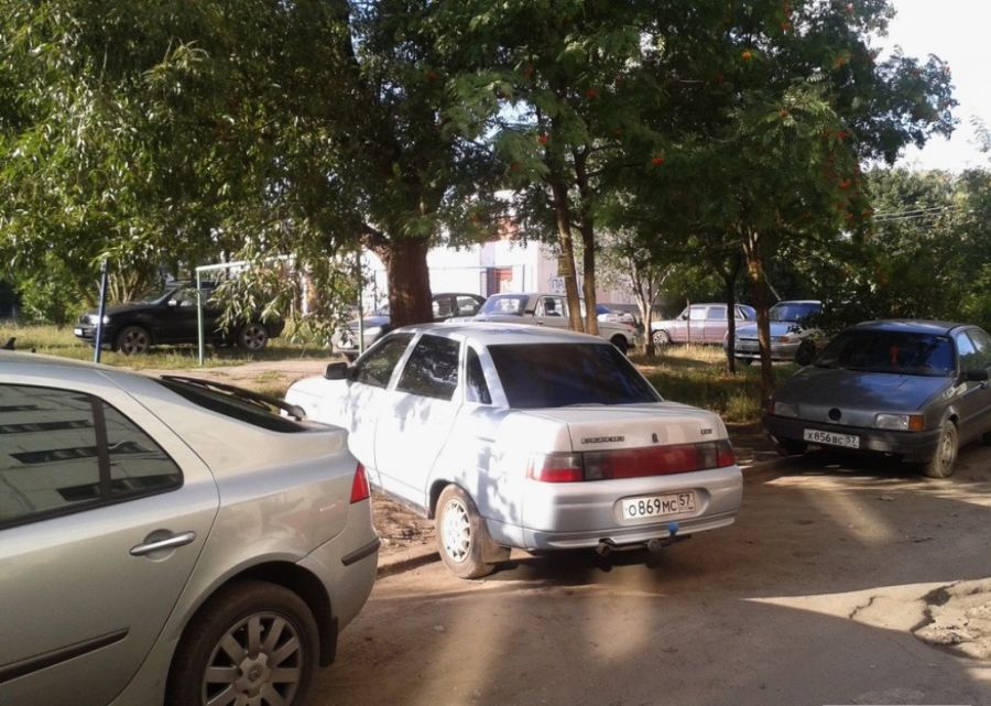 Я паркуюсь где хочу (27 фото)