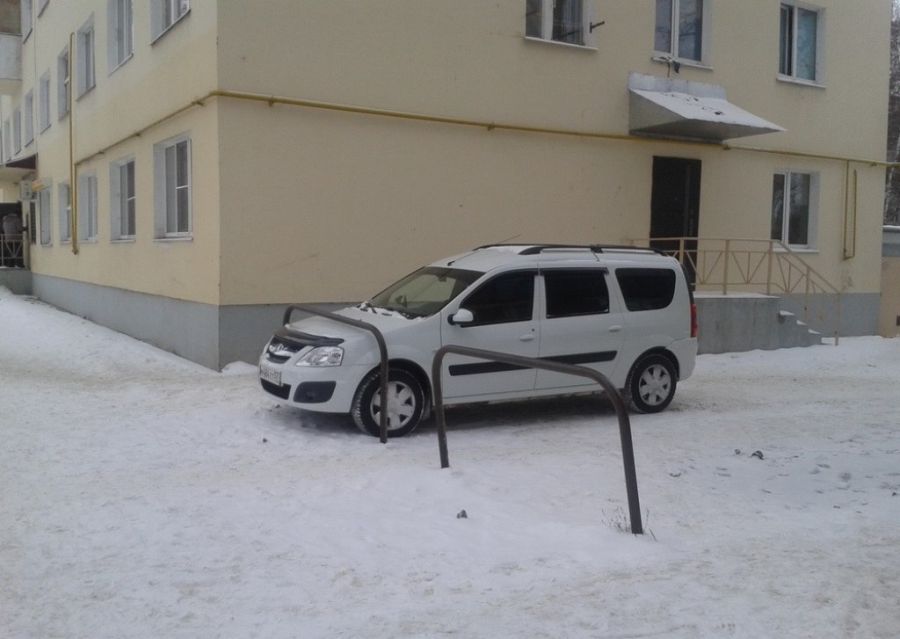 Я паркуюсь где хочу (27 фото)