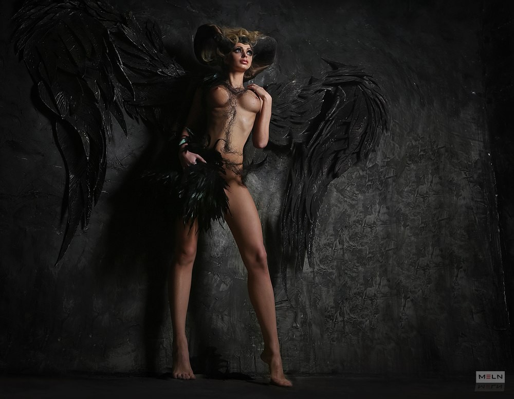 Красивое «Ню» Александра Мельна