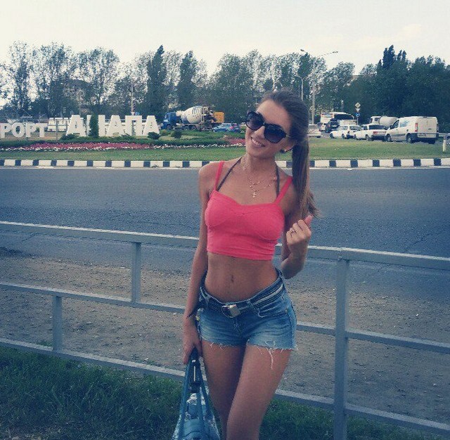 Фото девушек из социальных сетей