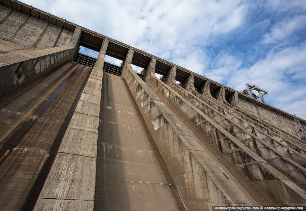 Зейская ГЭС в Амурской области (28 фото)