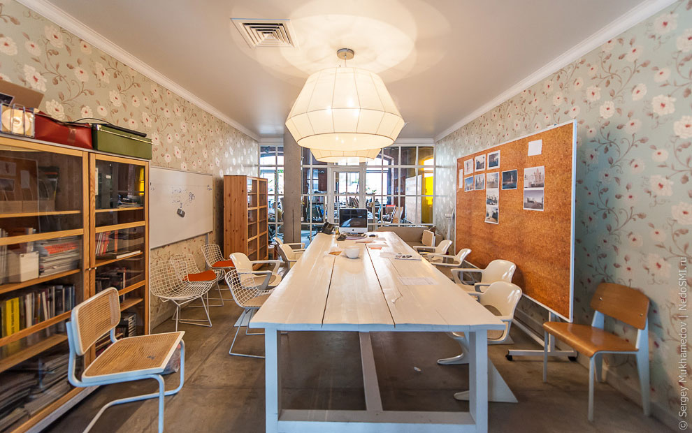Необычный офис: большая коммуналка