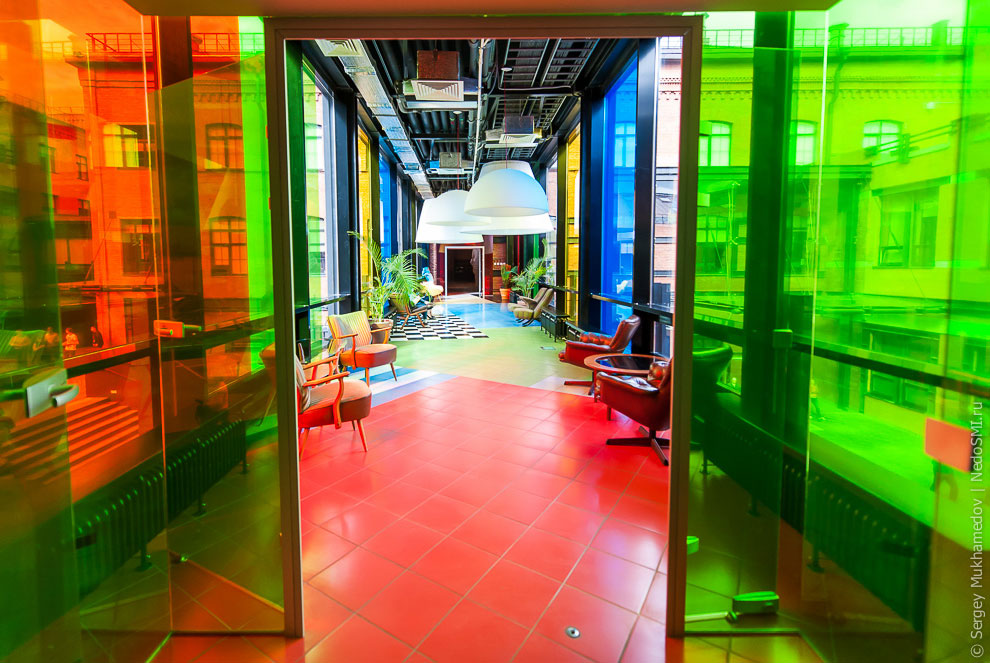 Необычный офис: большая коммуналка