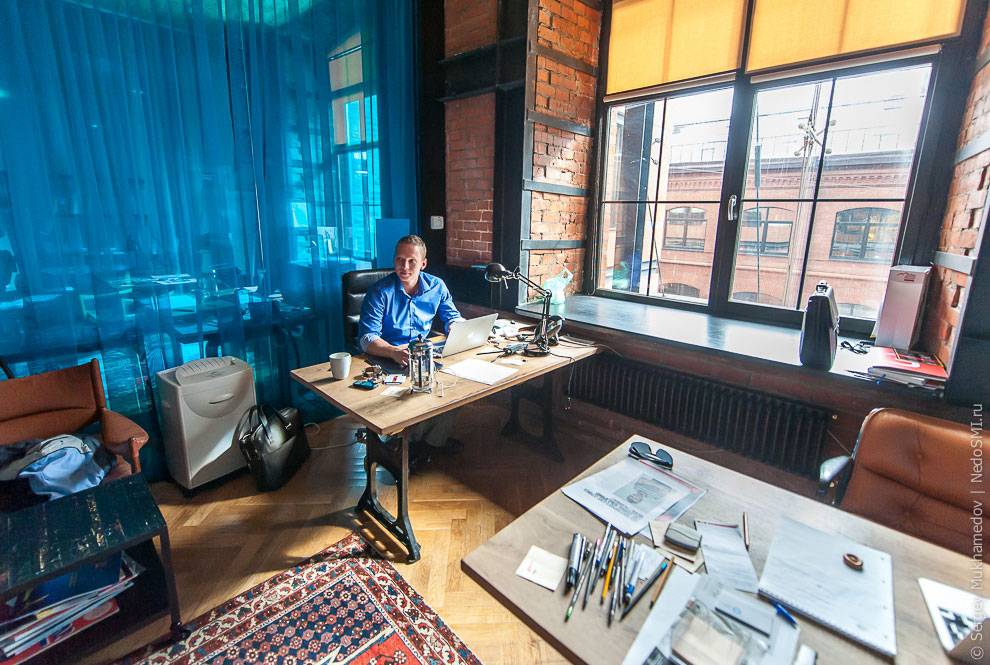 Необычный офис: большая коммуналка