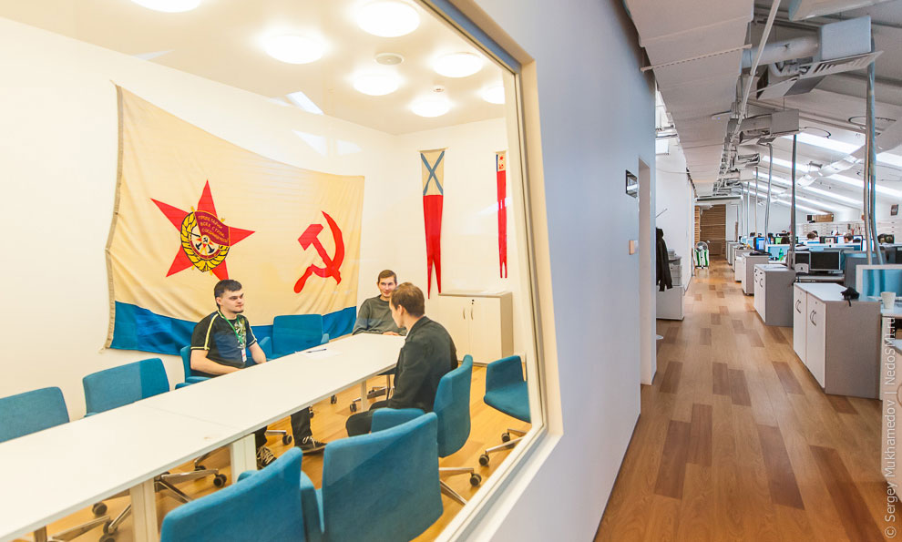 Необычный офис: большая коммуналка