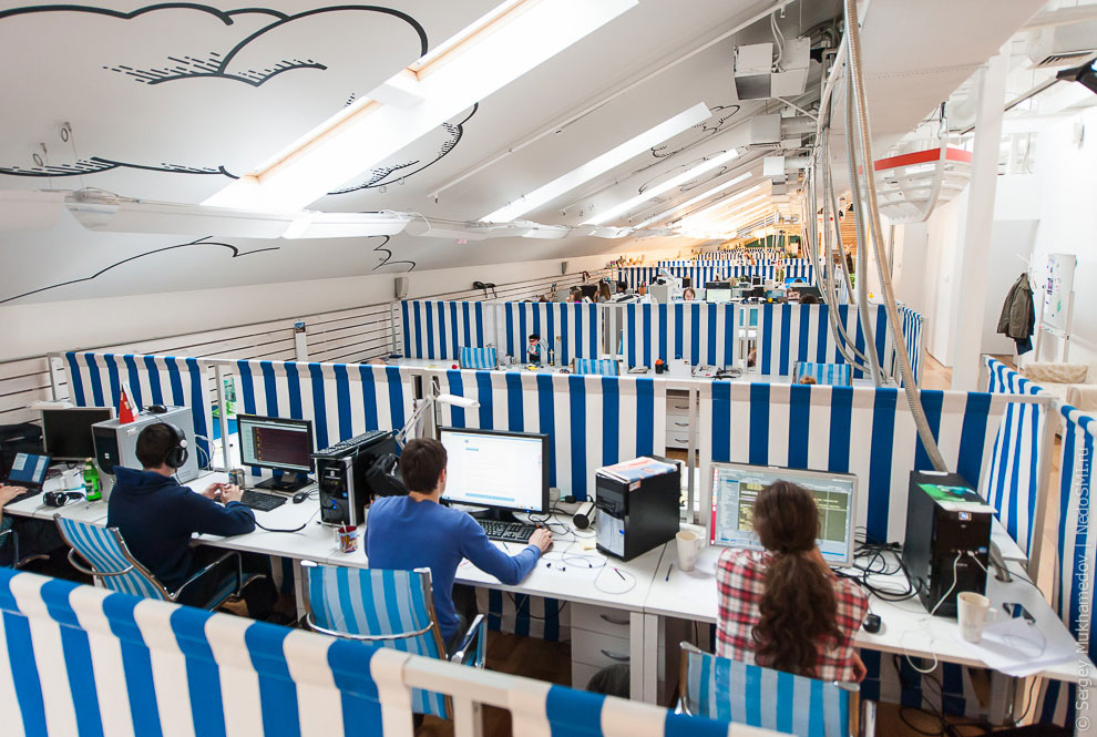 Необычный офис: большая коммуналка