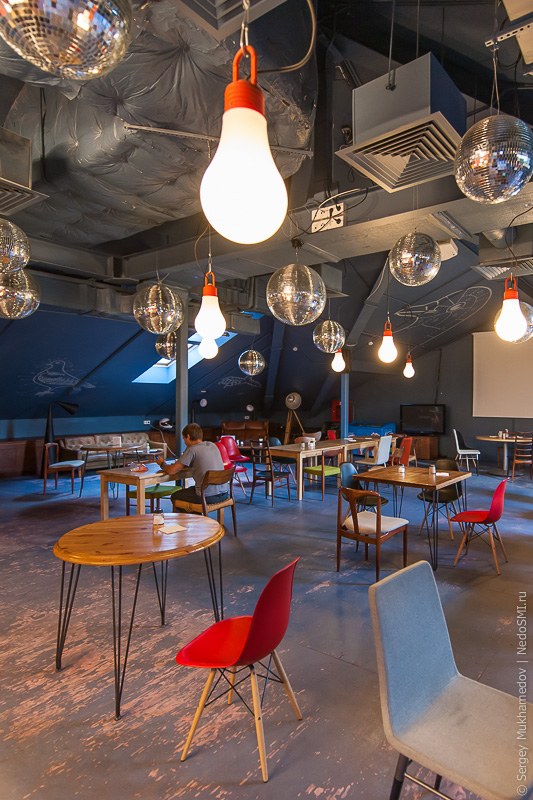 Необычный офис: большая коммуналка