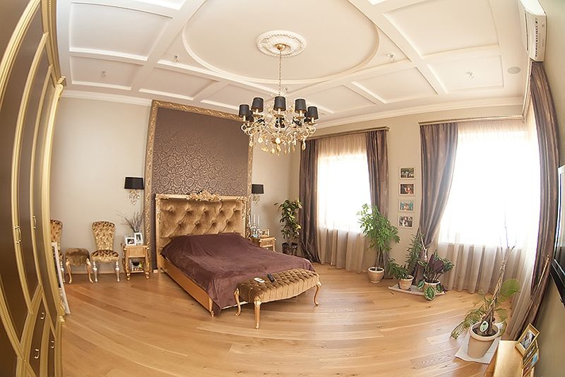 6 замков, которые стоят дешевле некоторых квартир в России