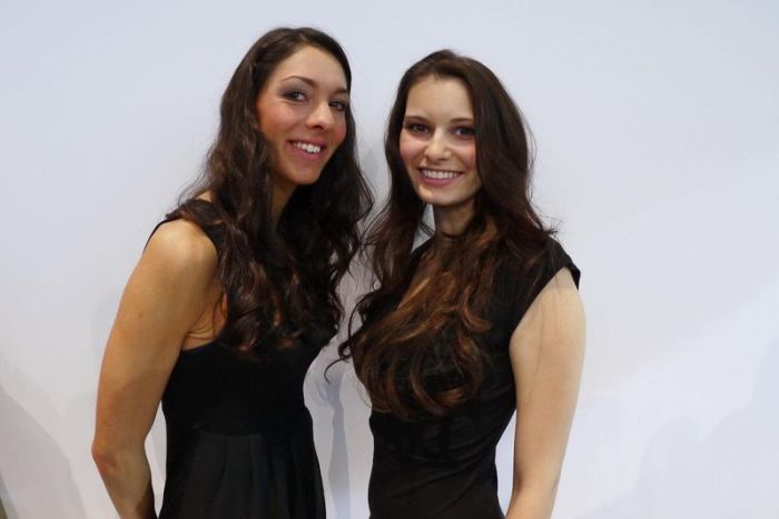 Девушки с мотовыставки Intermot 2012