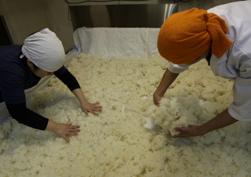 Как варят традиционное японское саке