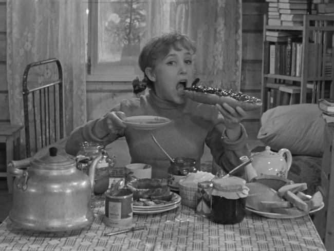 Фильмы, которые приблизят новогоднее настроение