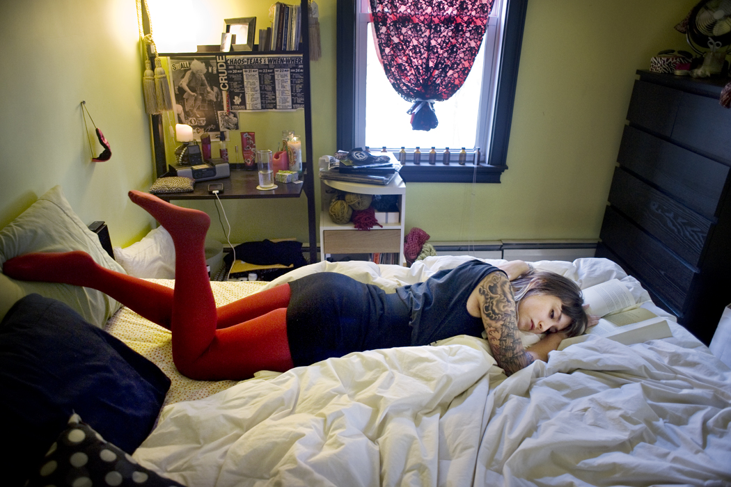 Девушки и их комнаты (часть 2)