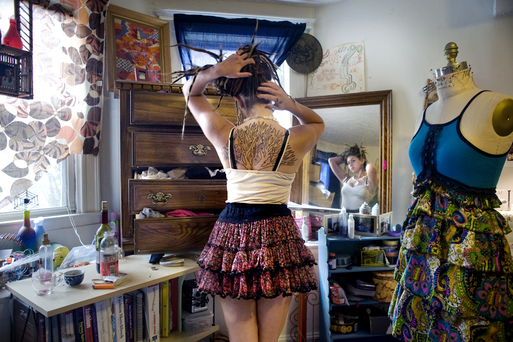 Девушки и их комнаты (часть 2)