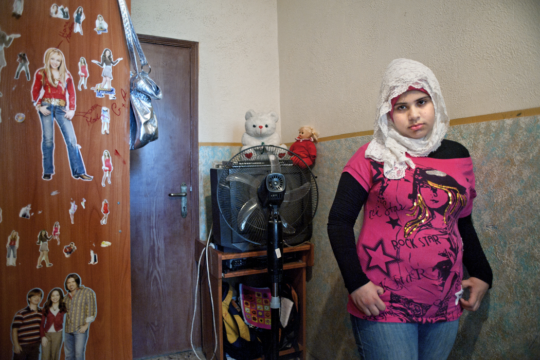 Девушки и их комнаты (часть 2)