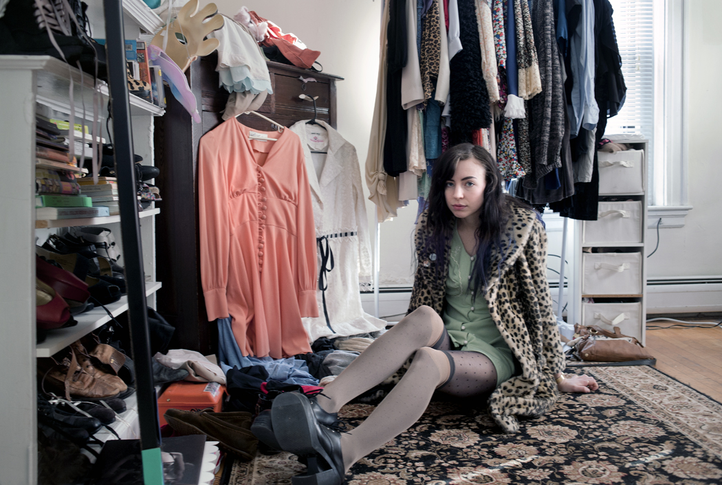 Девушки и их комнаты (часть 2)