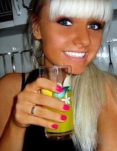 Из гламурной кисы в нормальную девушку? (26 фото)