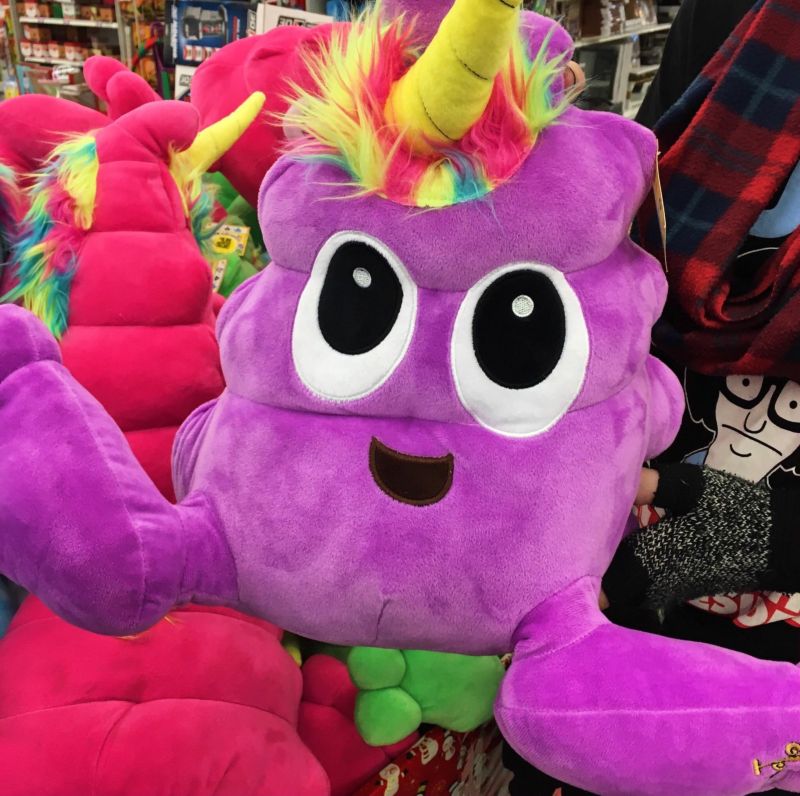 Плюшевая игрушка с подозрительной детальностью