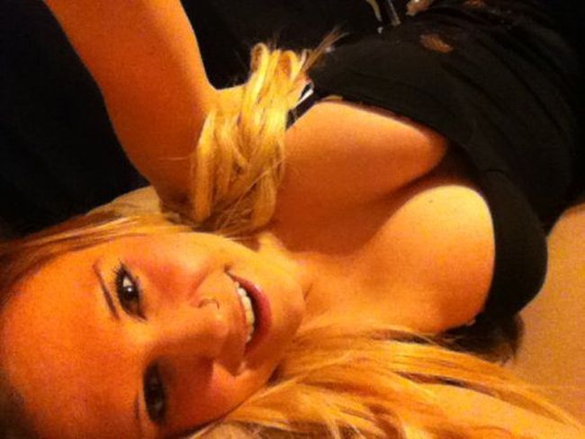 Девушки с красивой грудью (40 фото)