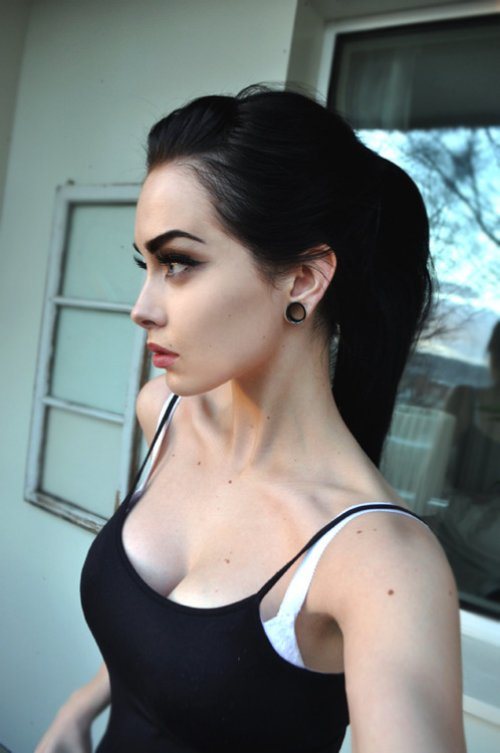 Девушки с красивой грудью (40 фото)